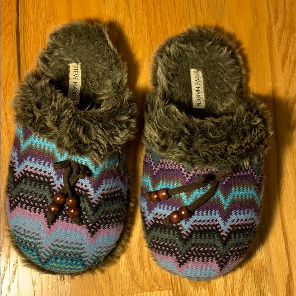 Steve Madden furry slippers